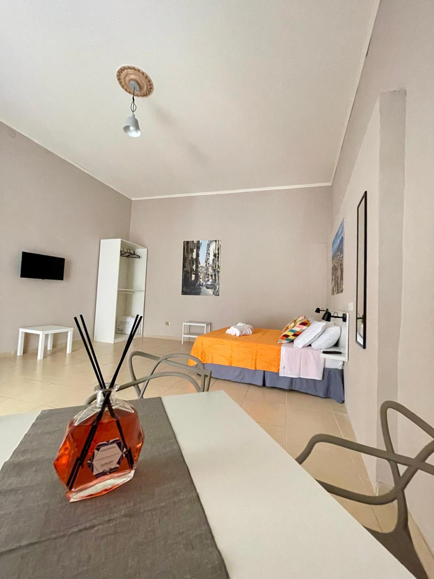 Bellebbuono A Casa Naples